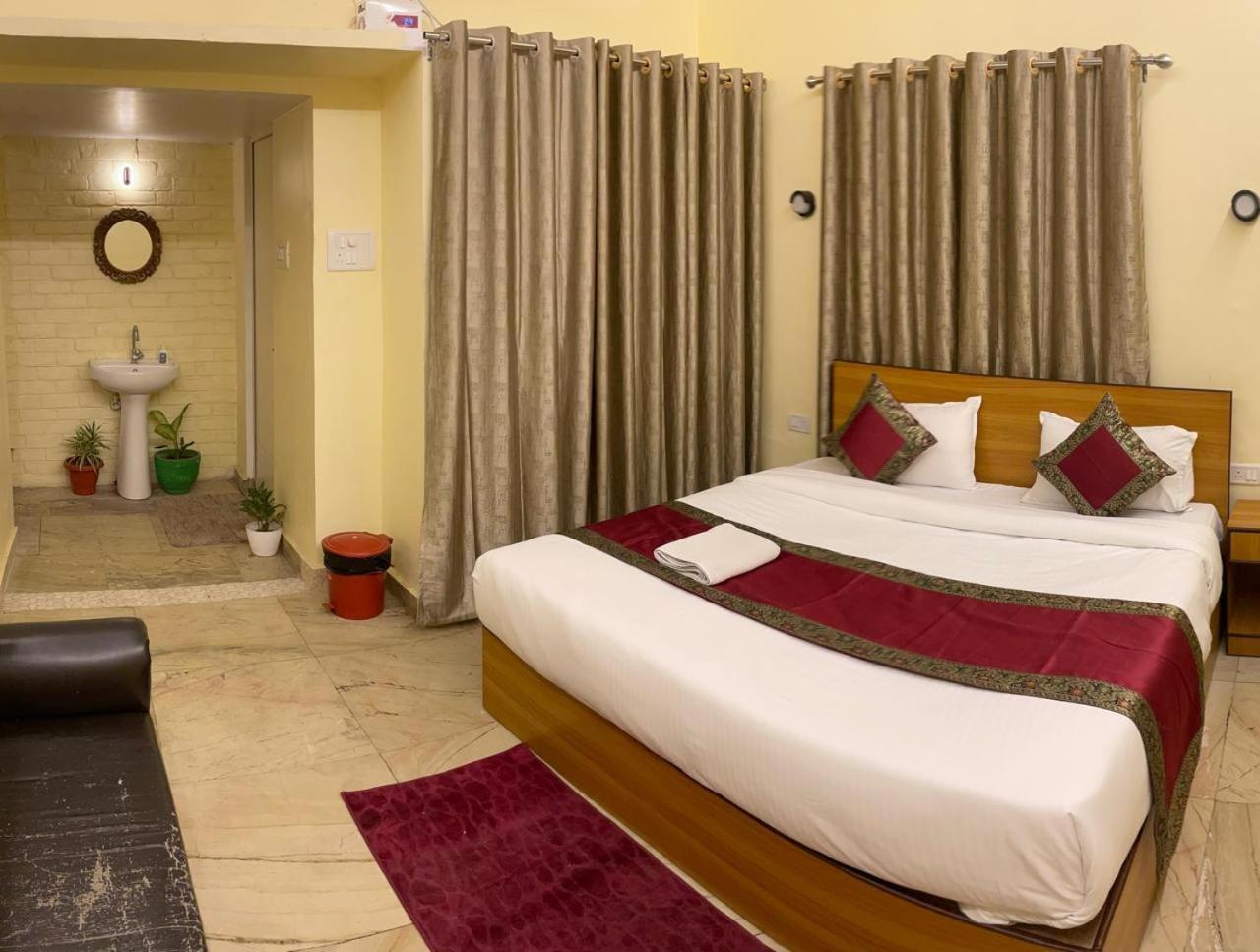 Shankar Vilaas -A Boutique Stay Forigners Choice Near Ghats And Temples Váránasí Exteriér fotografie
